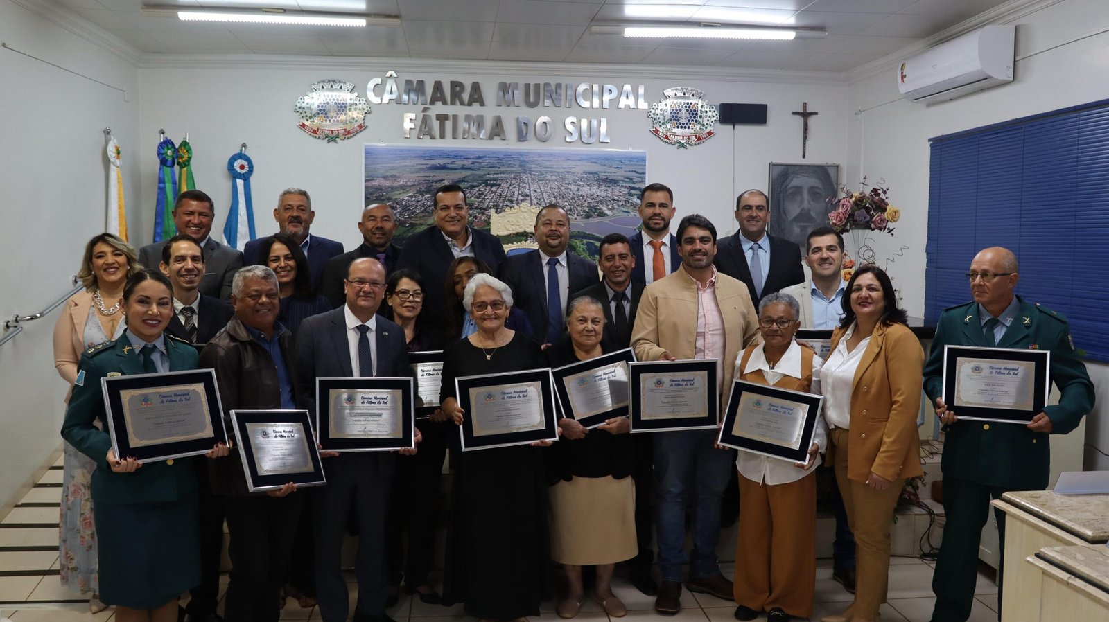 Sessão solene de entrega do Título de Cidadão Fatimassulense é marcada por emoção e reconhecimento